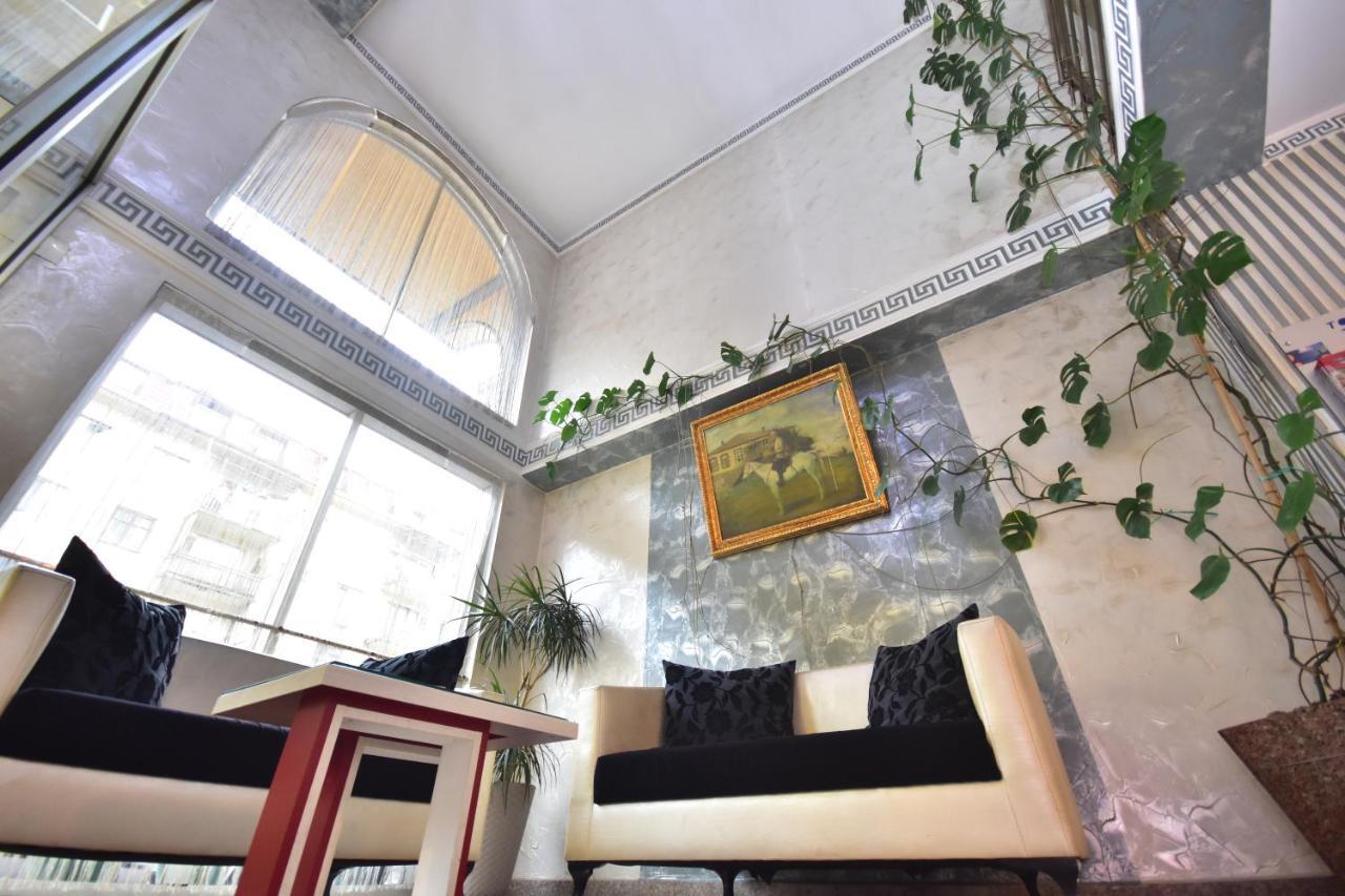 Hotel Chao Batoumi Extérieur photo