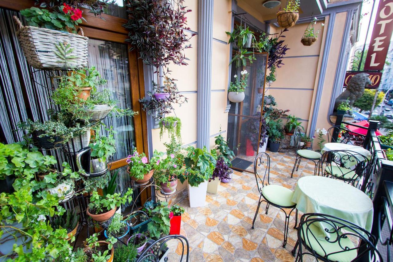 Hotel Chao Batoumi Extérieur photo