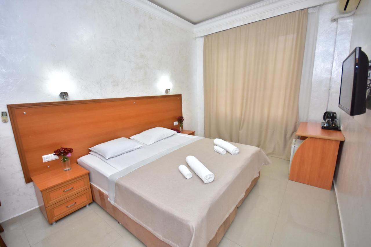 Hotel Chao Batoumi Extérieur photo