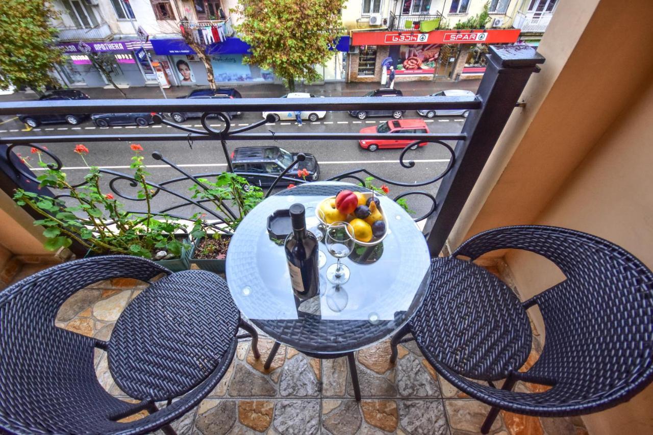 Hotel Chao Batoumi Extérieur photo