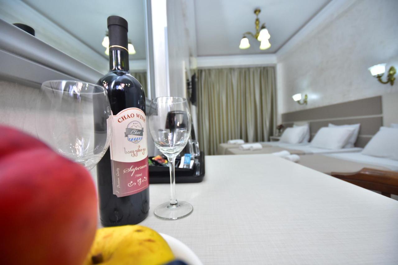 Hotel Chao Batoumi Extérieur photo